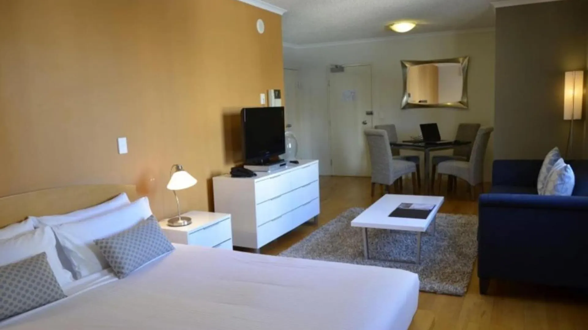 Frisco Apartments Brisbane
