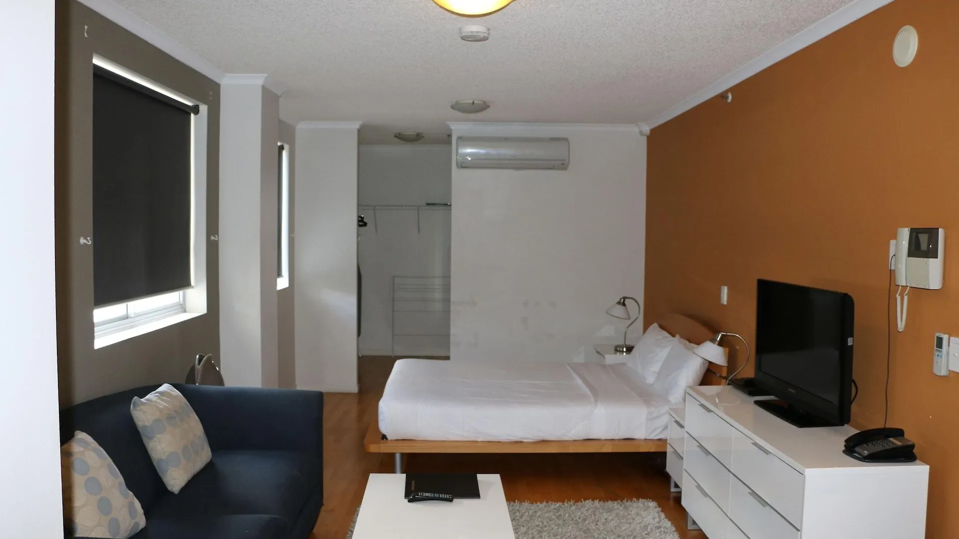 Frisco Apartments Brisbane Aparthotel