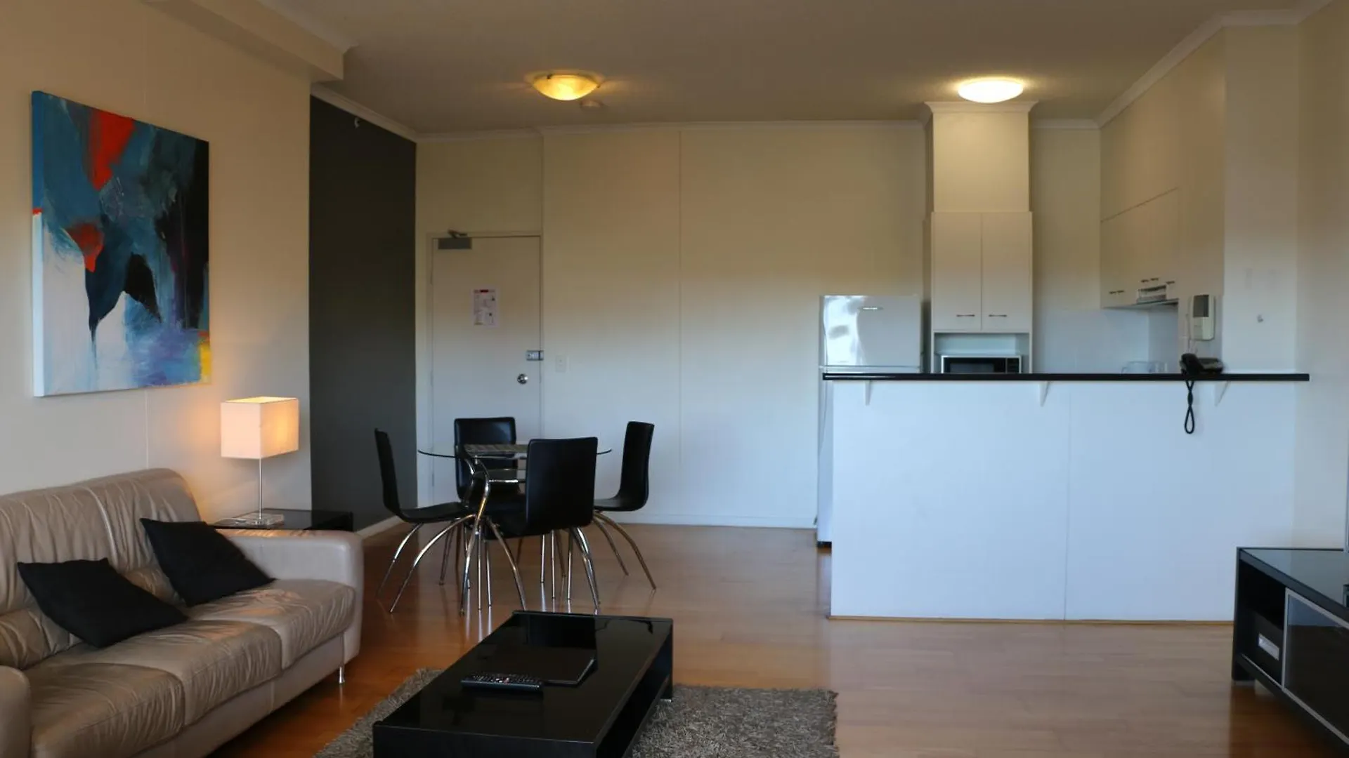 Frisco Apartments Brisbane 4*,  Australia
