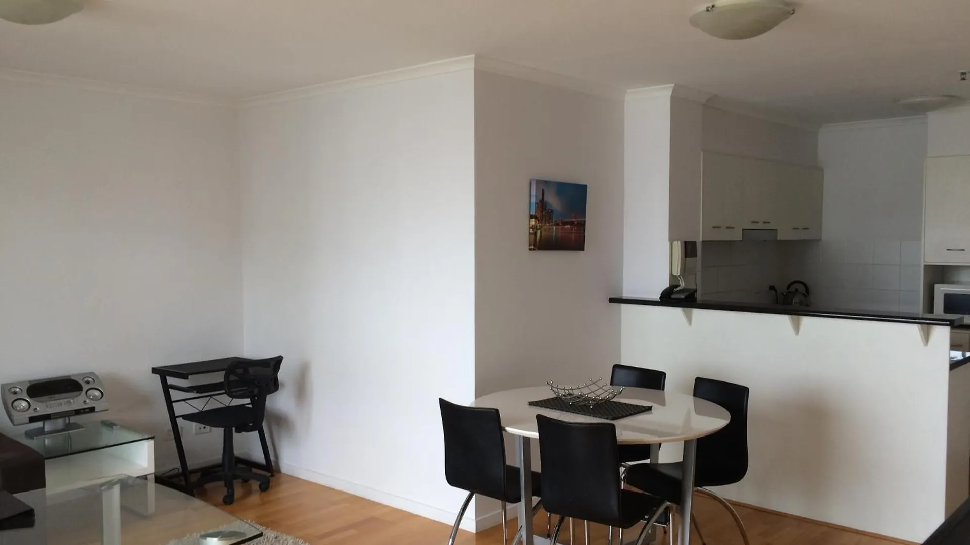 Frisco Apartments Brisbane 4*,  Australia